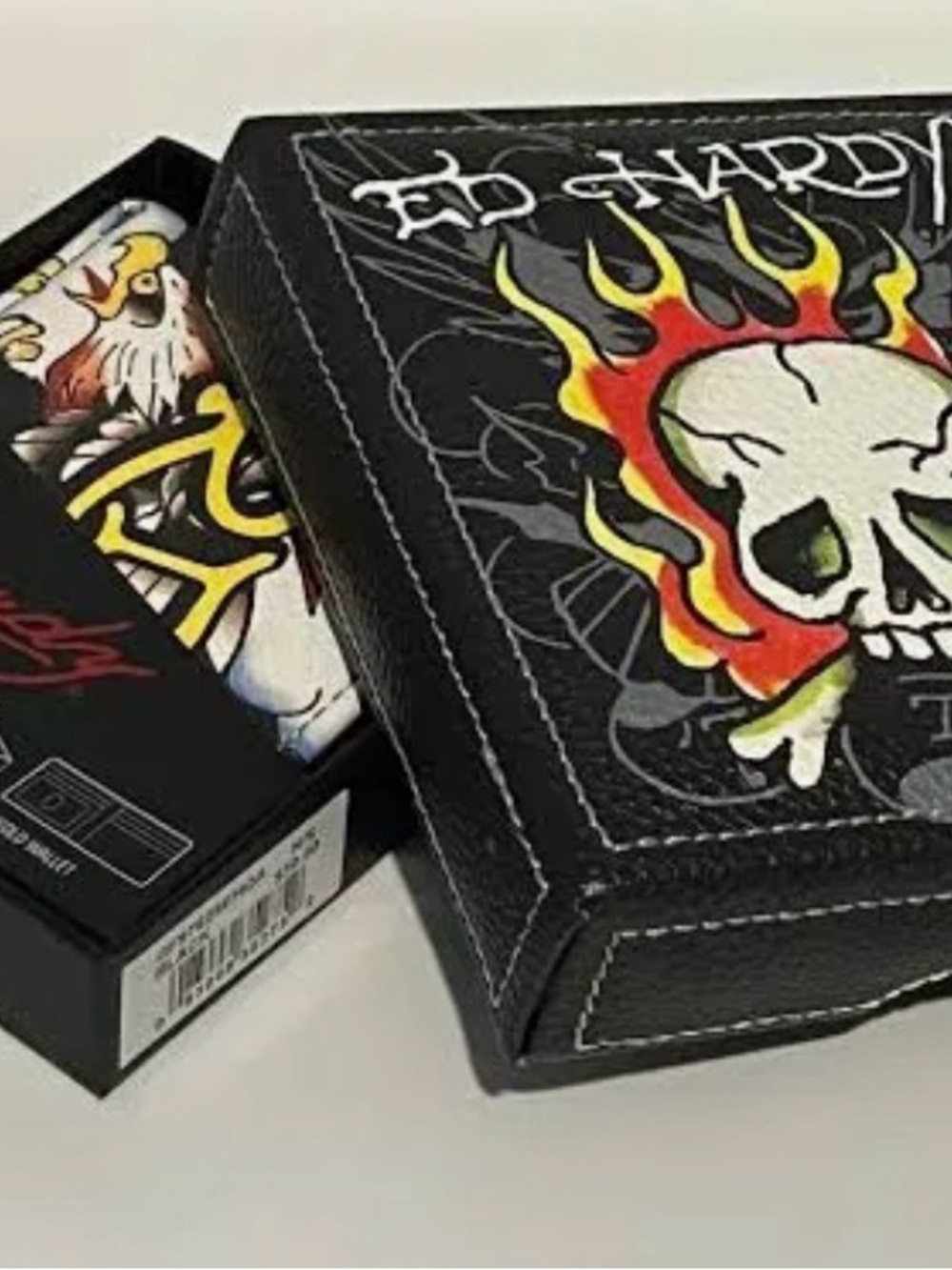 Ed Hardy Black Wallet with Bold Eagle Design Gift box is beautiful